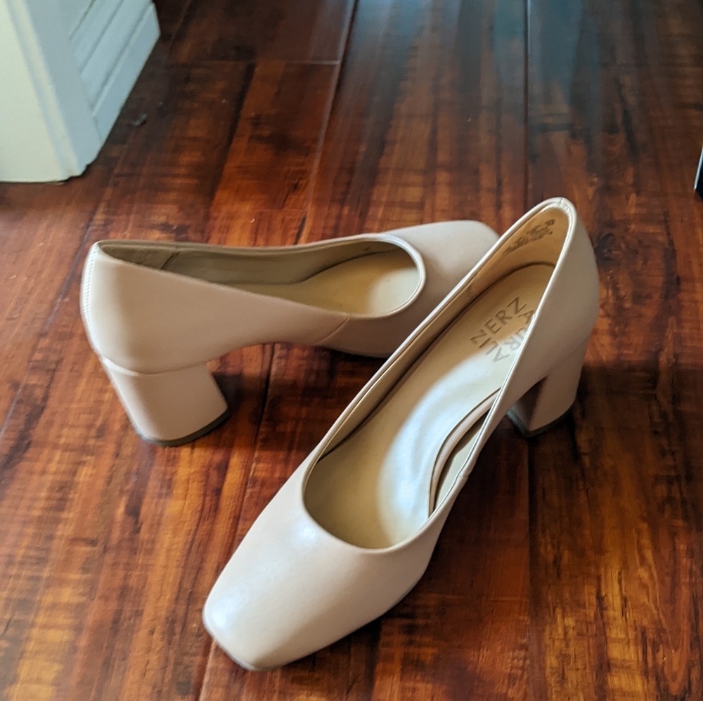 Nude Block Heel Pumps - Women